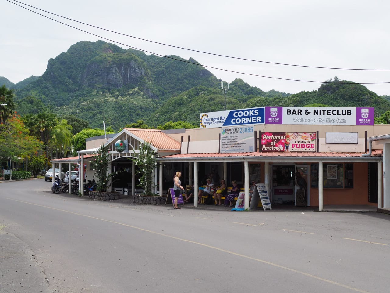 Bus Stop Café Avarua photo 3