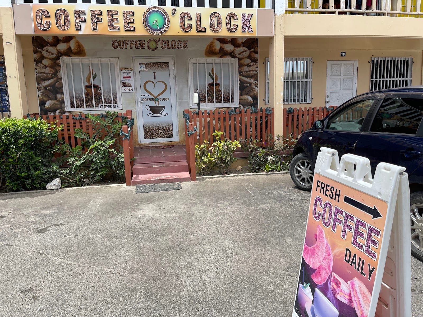 Coffee O'Clock Cafe