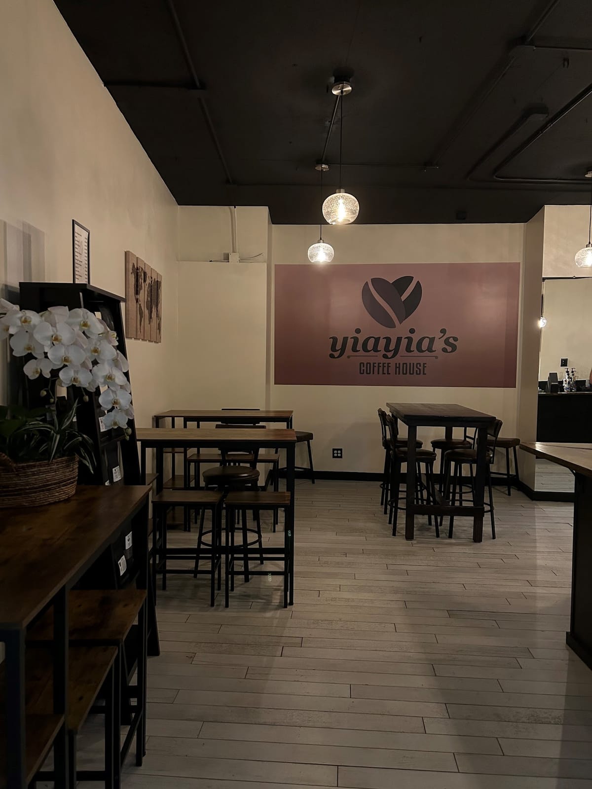 Yiayia's Coffeehouse