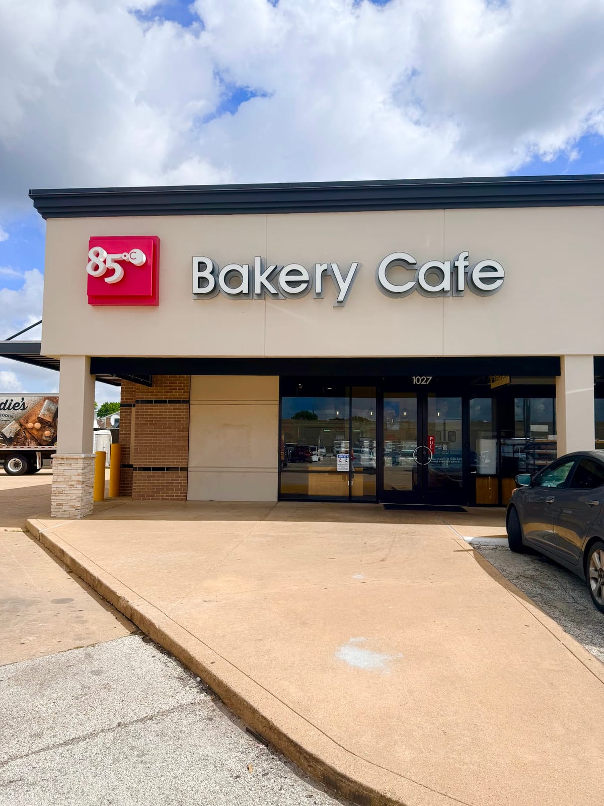 85°C Bakery Cafe-Houston (Blalock)