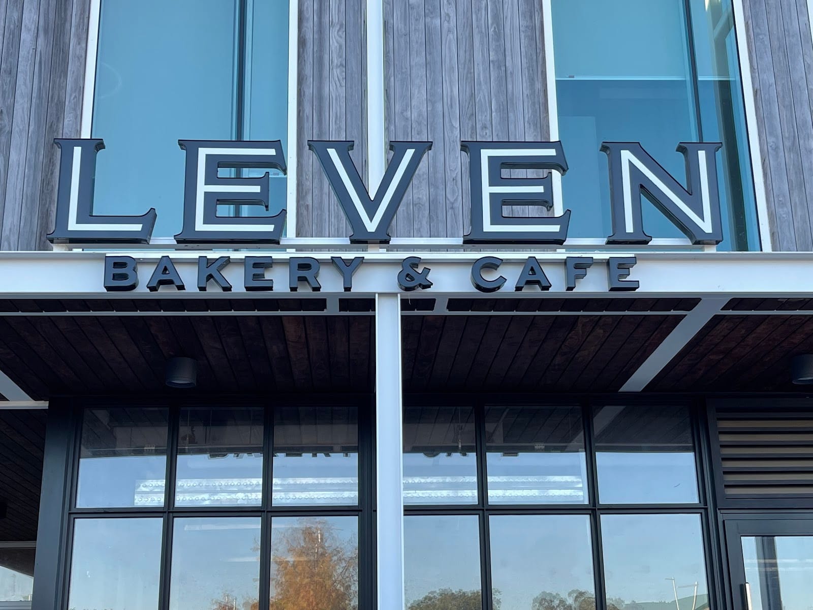 Leven Bakery & Cafe