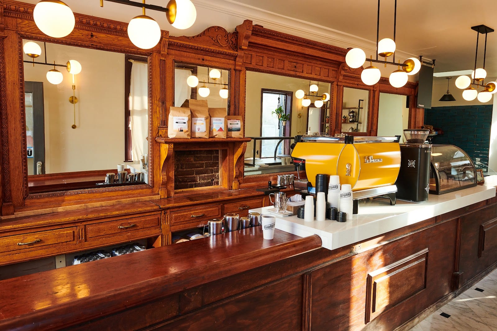 Rowhome Coffee - Pine Street