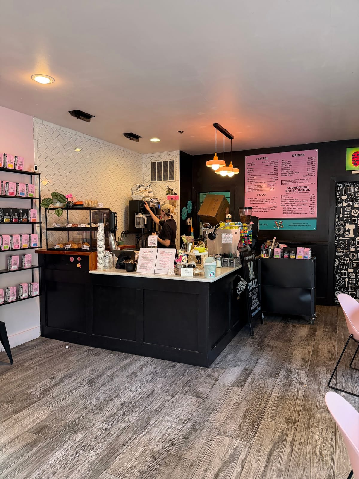 Vibrant Coffee Roasters & Bakery - Lombard
