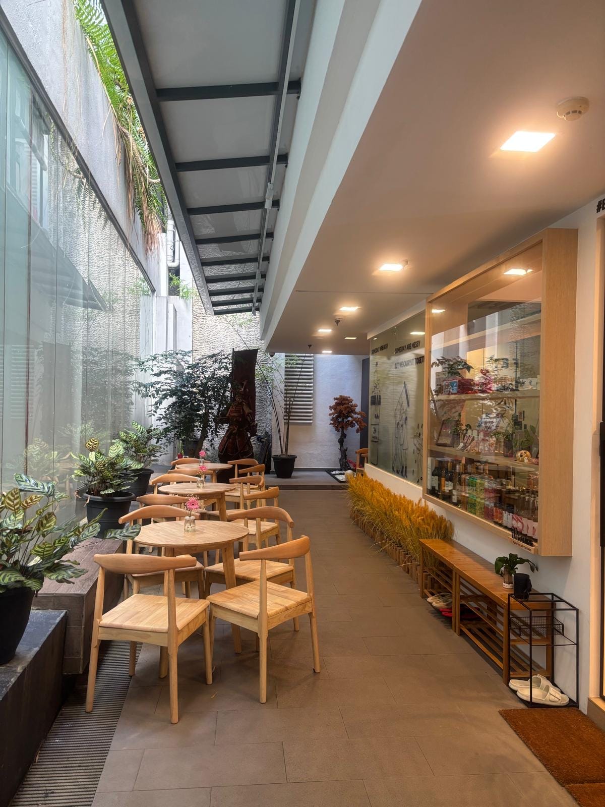 2+ Collective Cafe