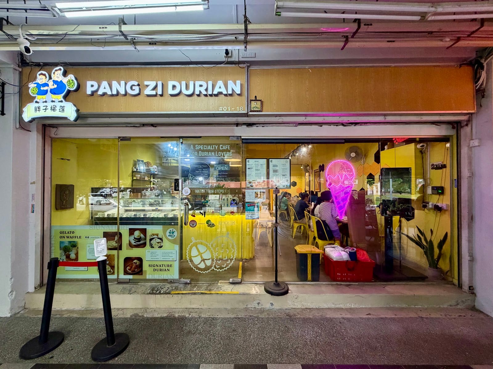 Pang Zi Cafe (Durian Dessert - Gelato - Coffee - Food)