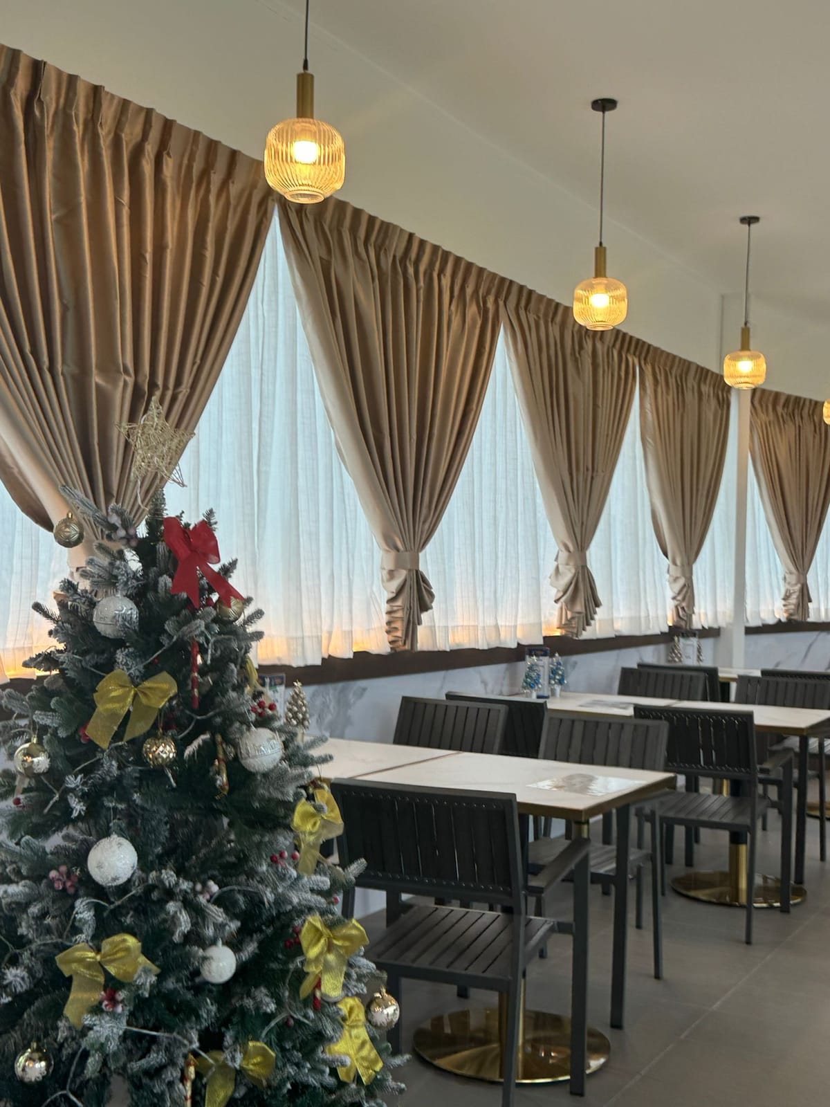 Eat Here, Drink Here Cafe & Bistro Punggol