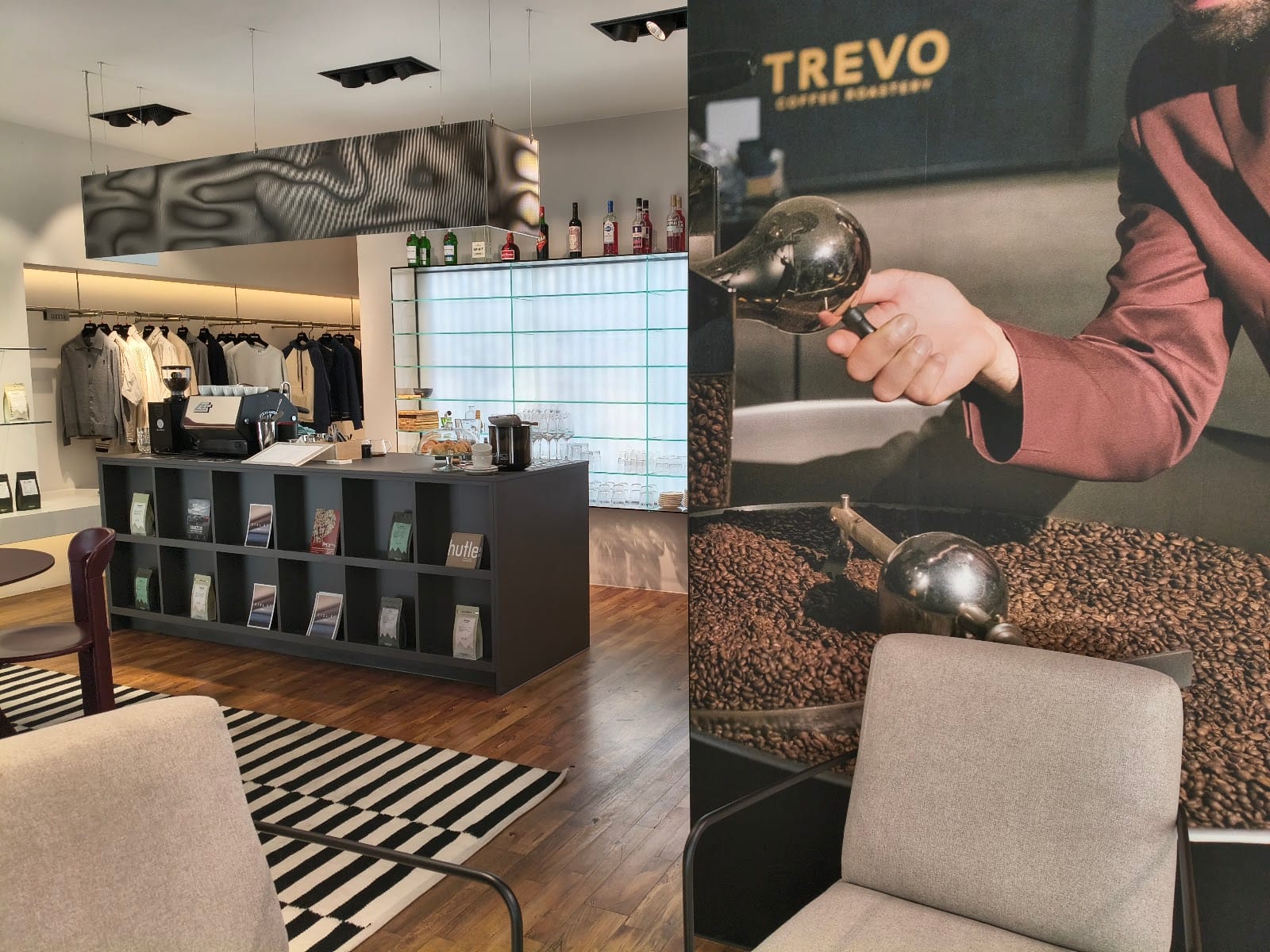 TREVO Coffee Bar - Specialty Coffee & Aperitivo