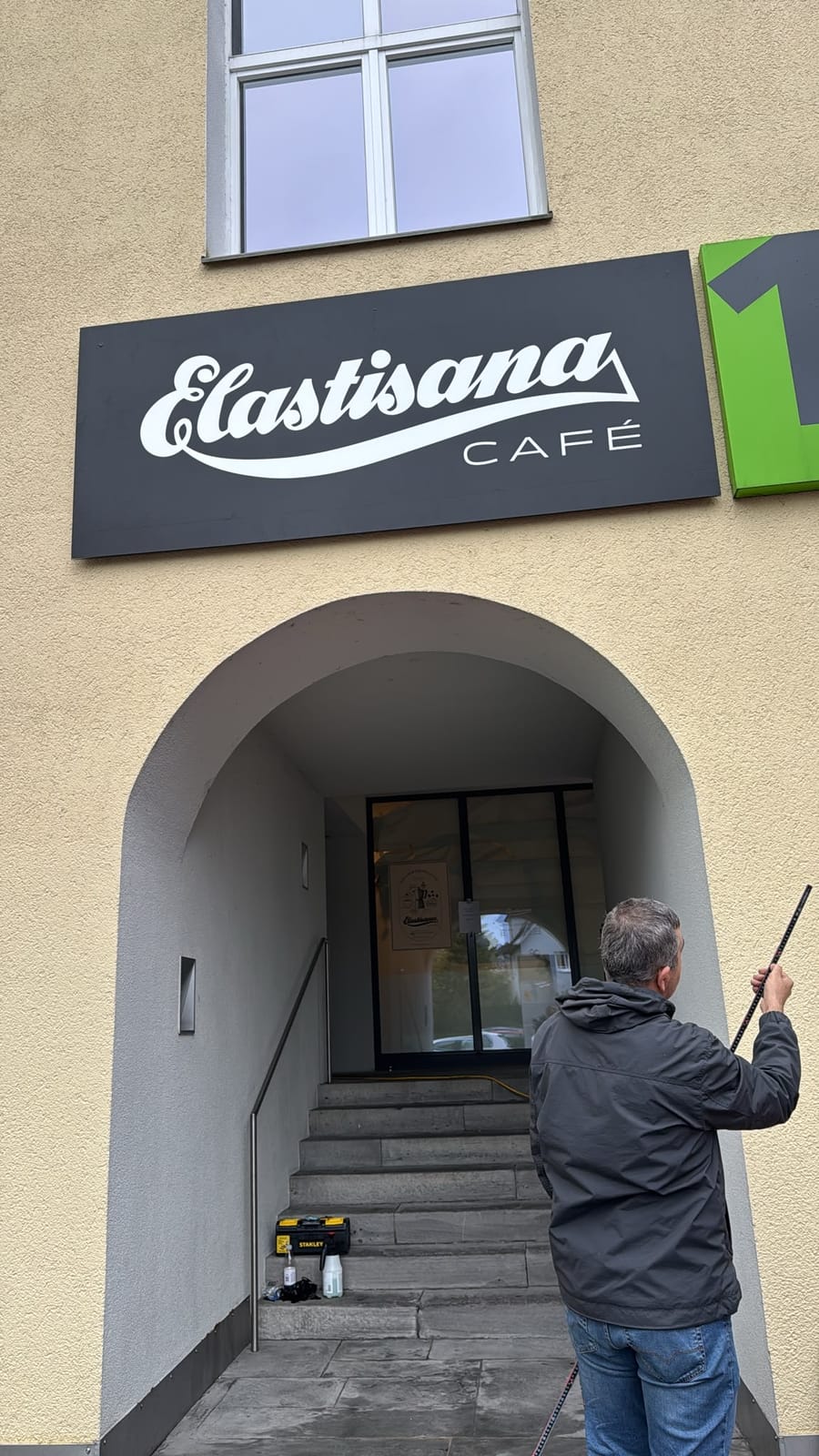 Cafe Elastisana