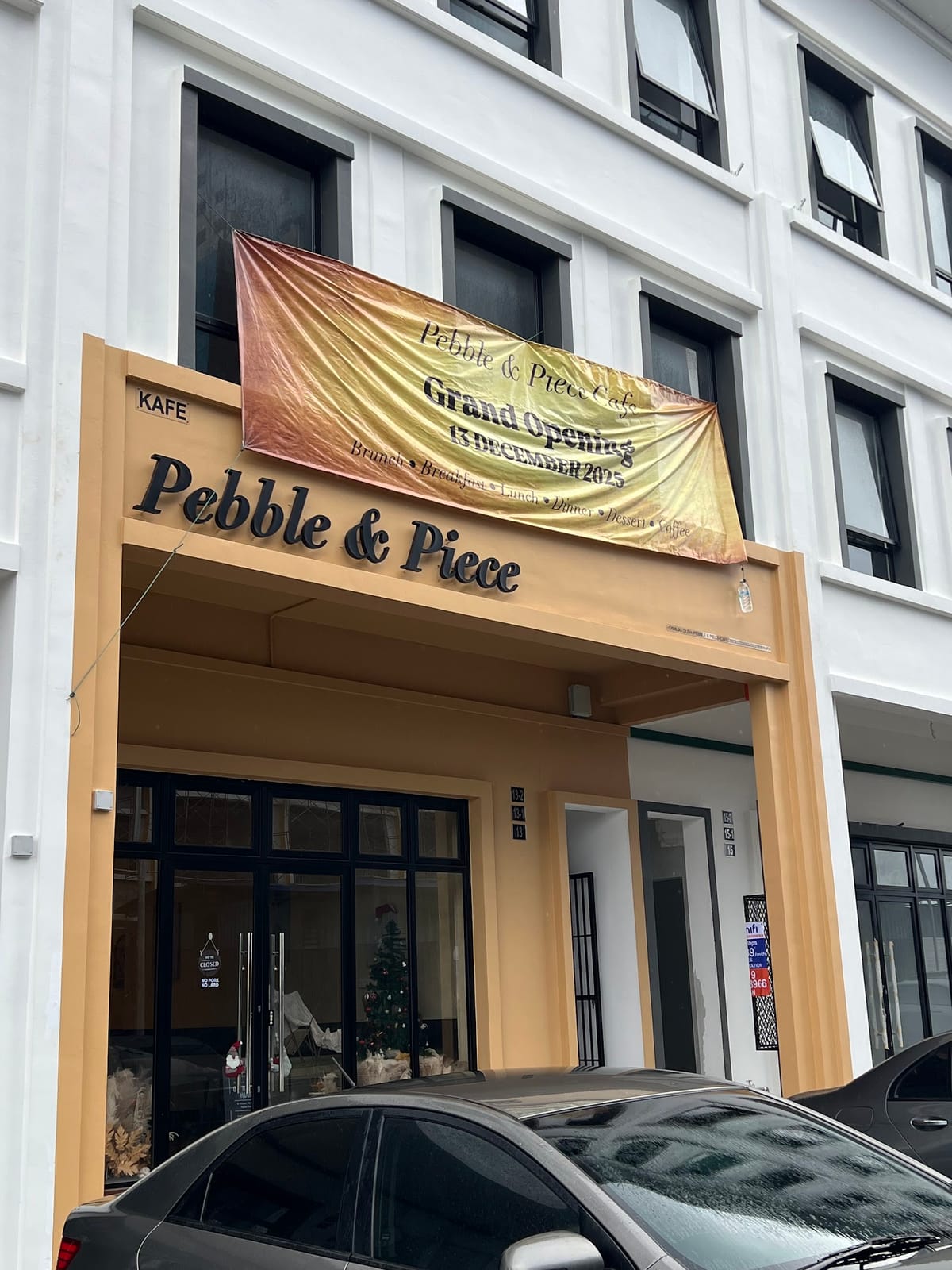Pebble & Piece Cafe
