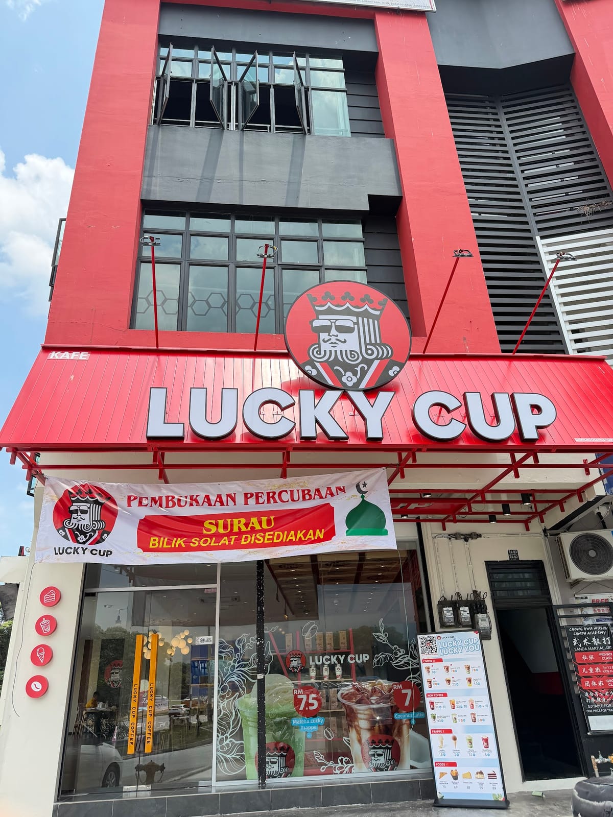 Lucky cup Taman Nusantara