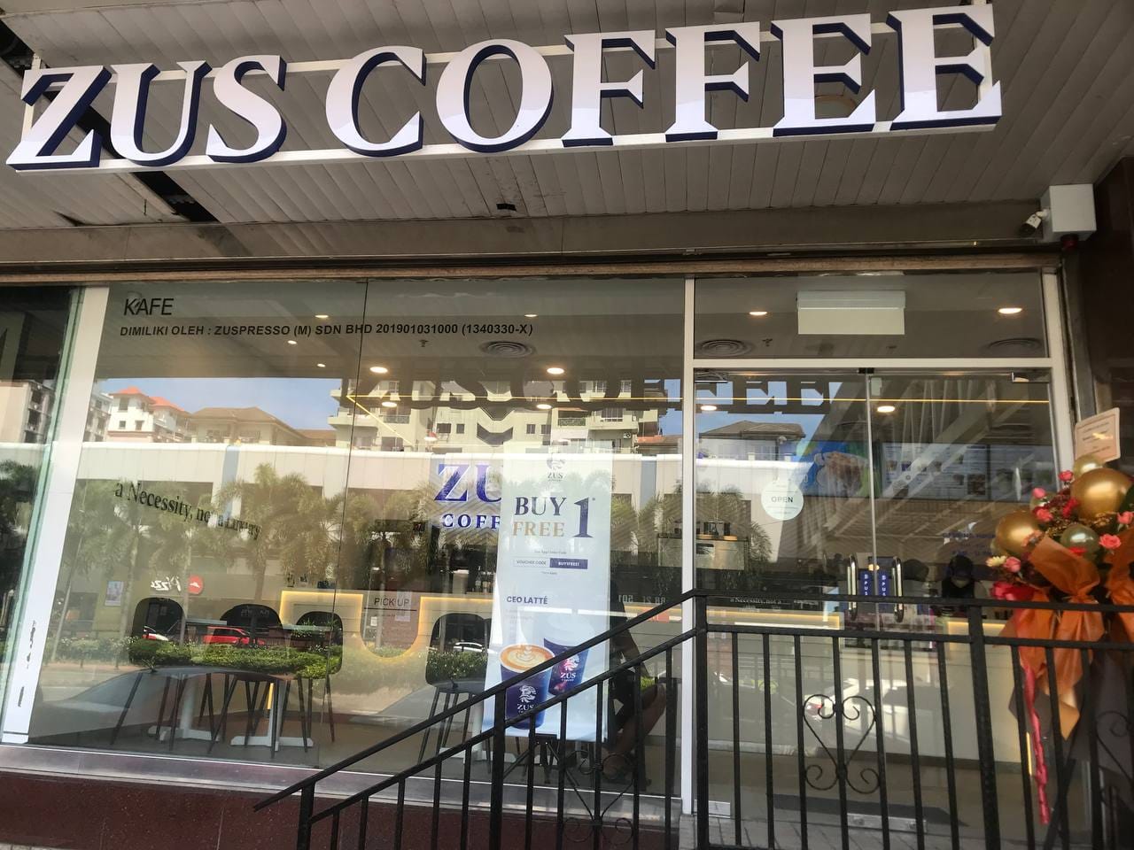 ZUS Coffee - Centre Point Sabah Shopping Mall
