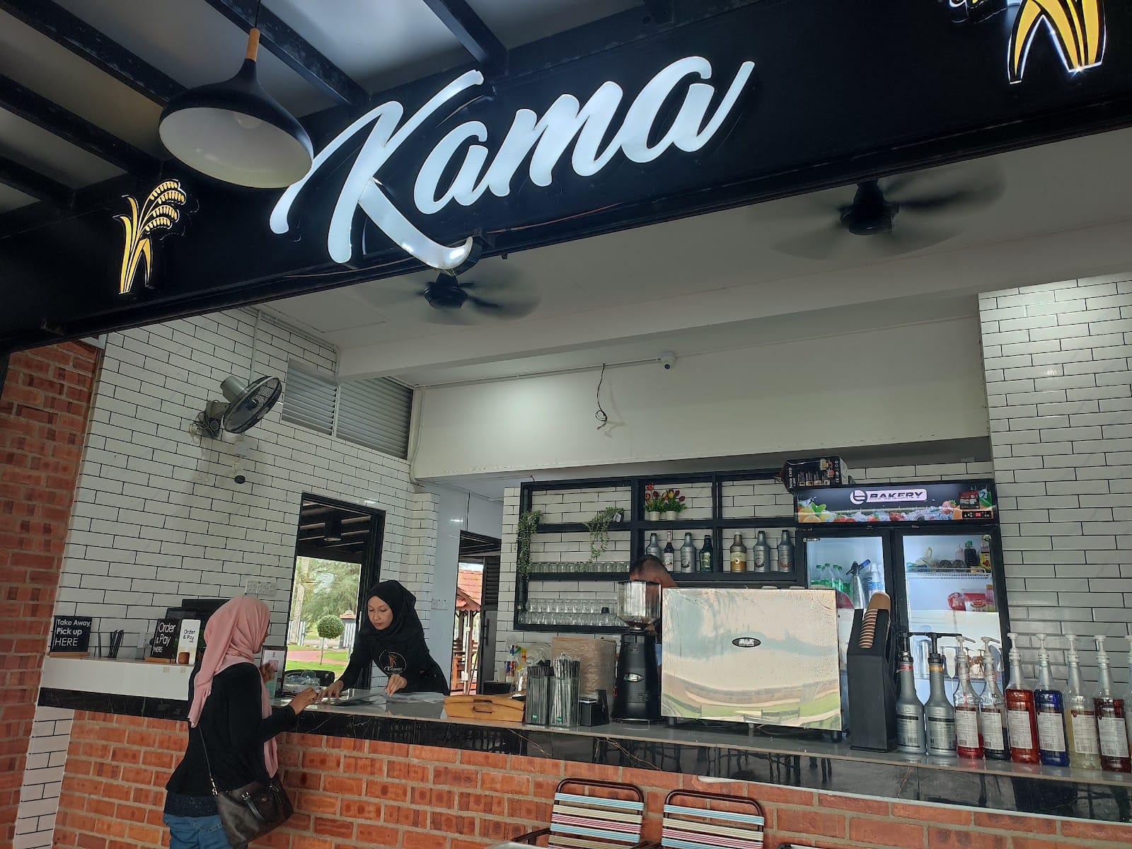 Kama Cafe