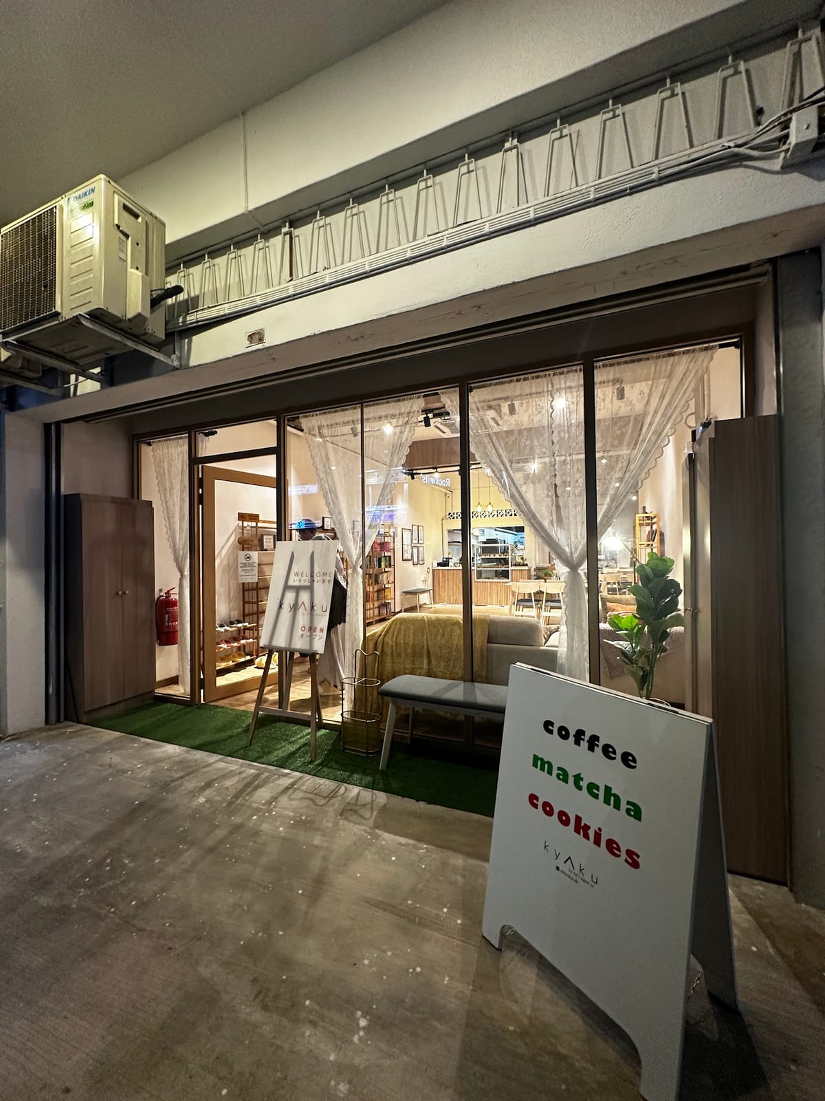 Kyaku Cafe