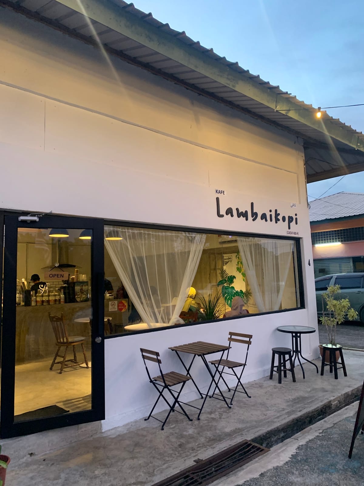 Lambai Cafe