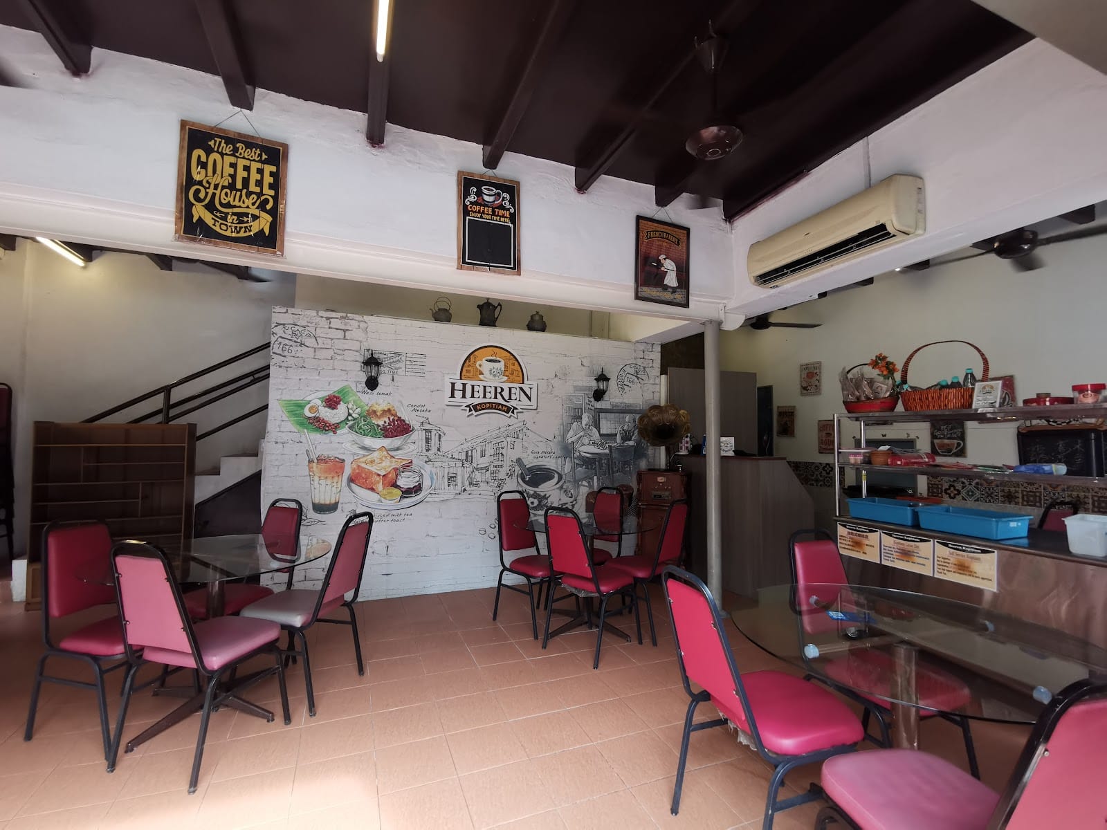 Heeren Kopitiam