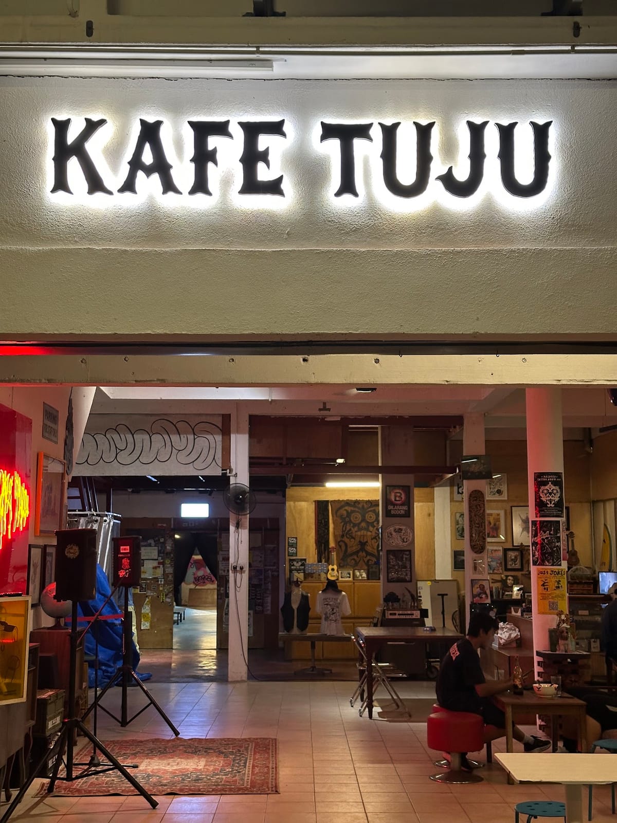 Kafe Tuju