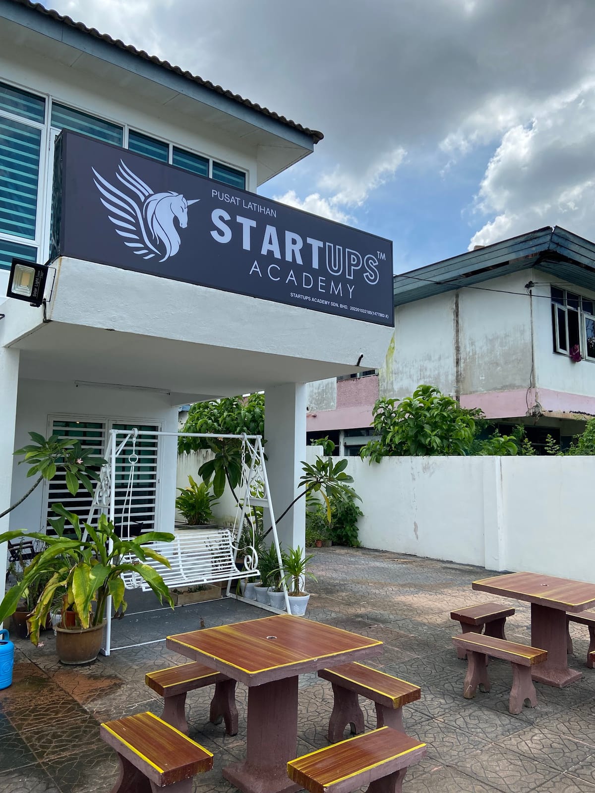 Startups Coffee