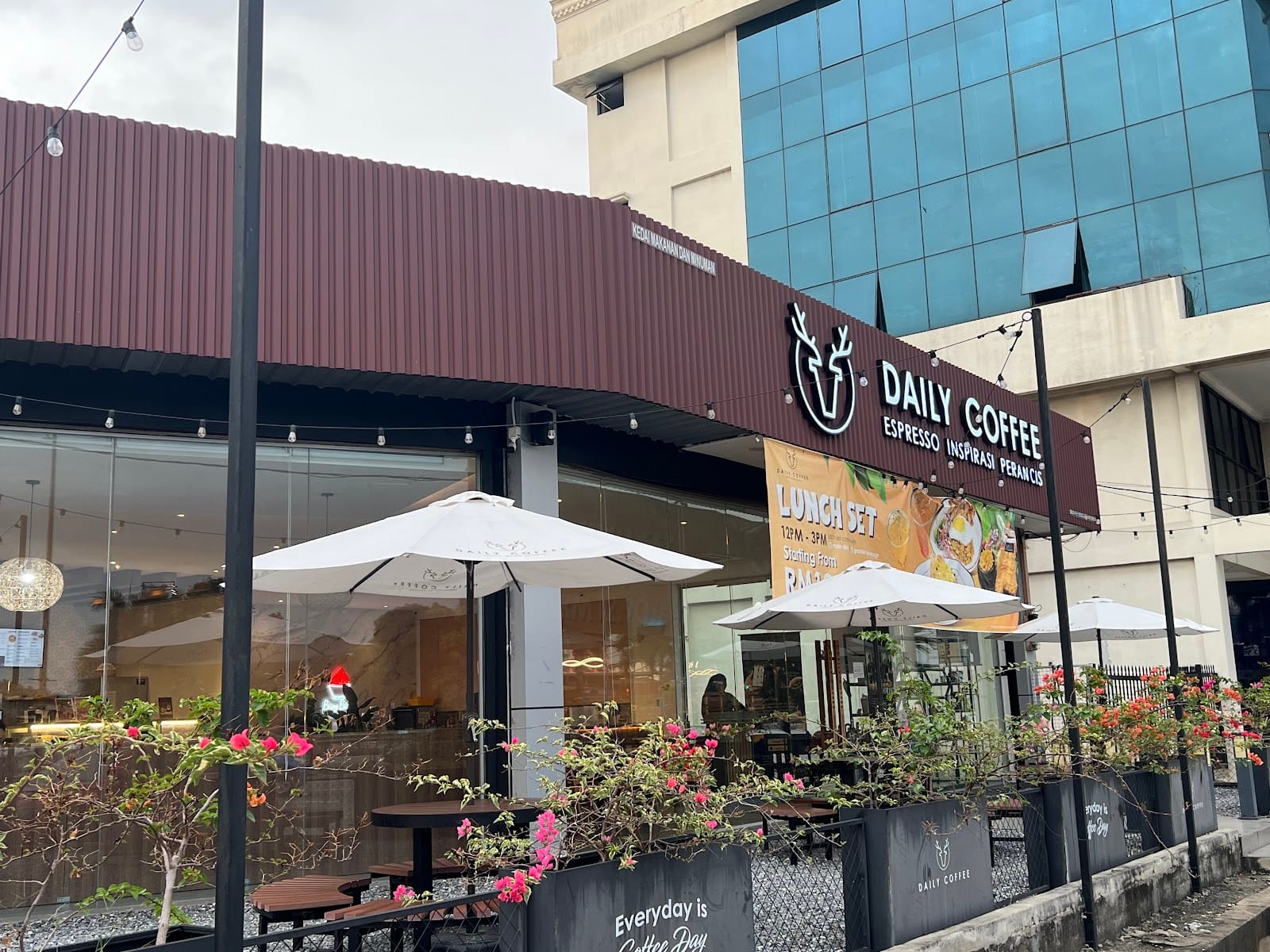 Daily Coffee Bakar Arang