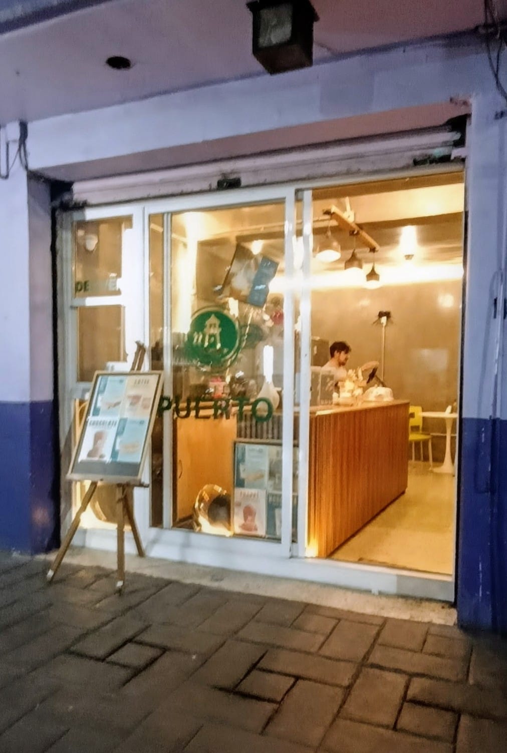 CAFÉ PUERTO