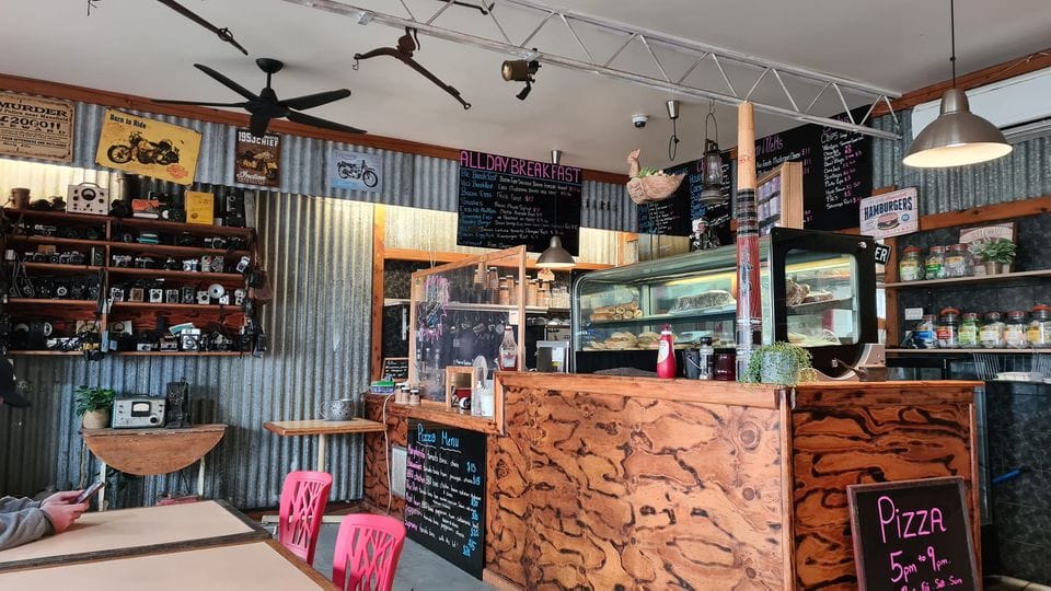 47 Oaks Cafe
