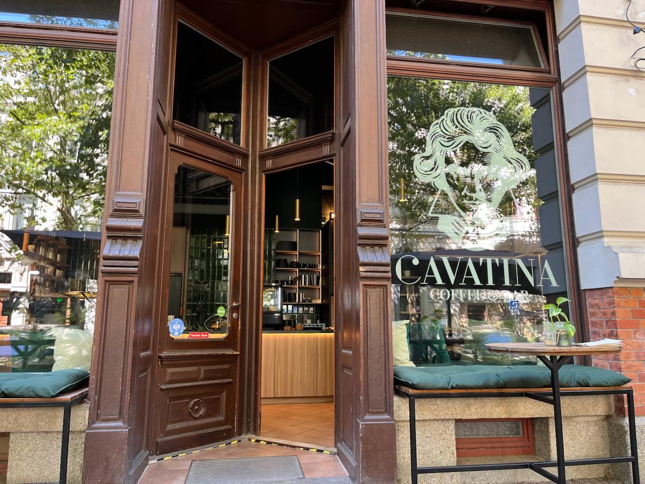 Cavatina Coffee and Bar