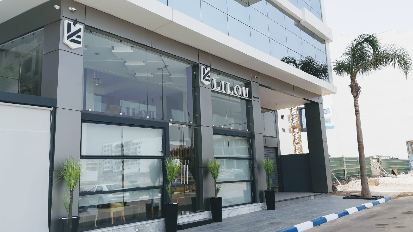 LILOU COFFEE & Restaurant