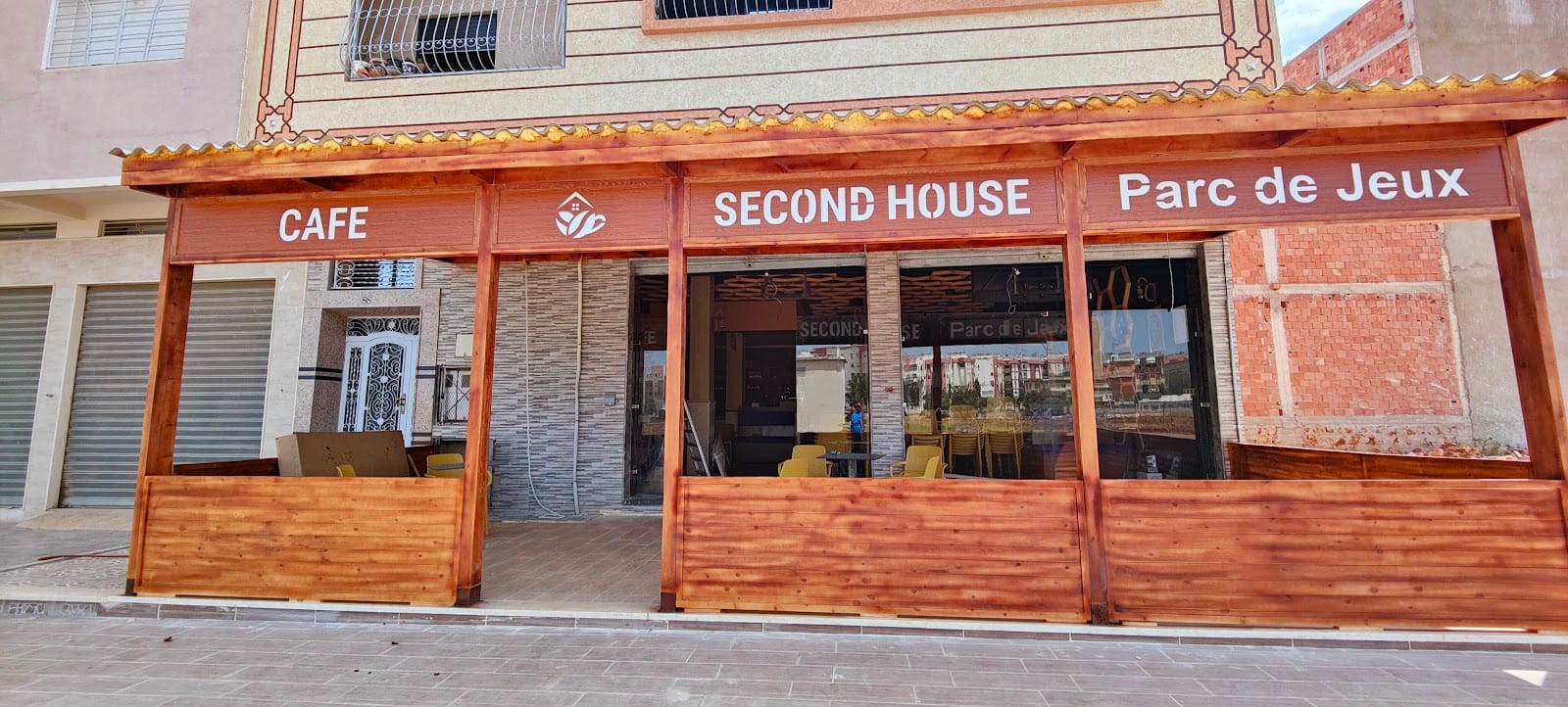 CAFE SECOND HOUSE