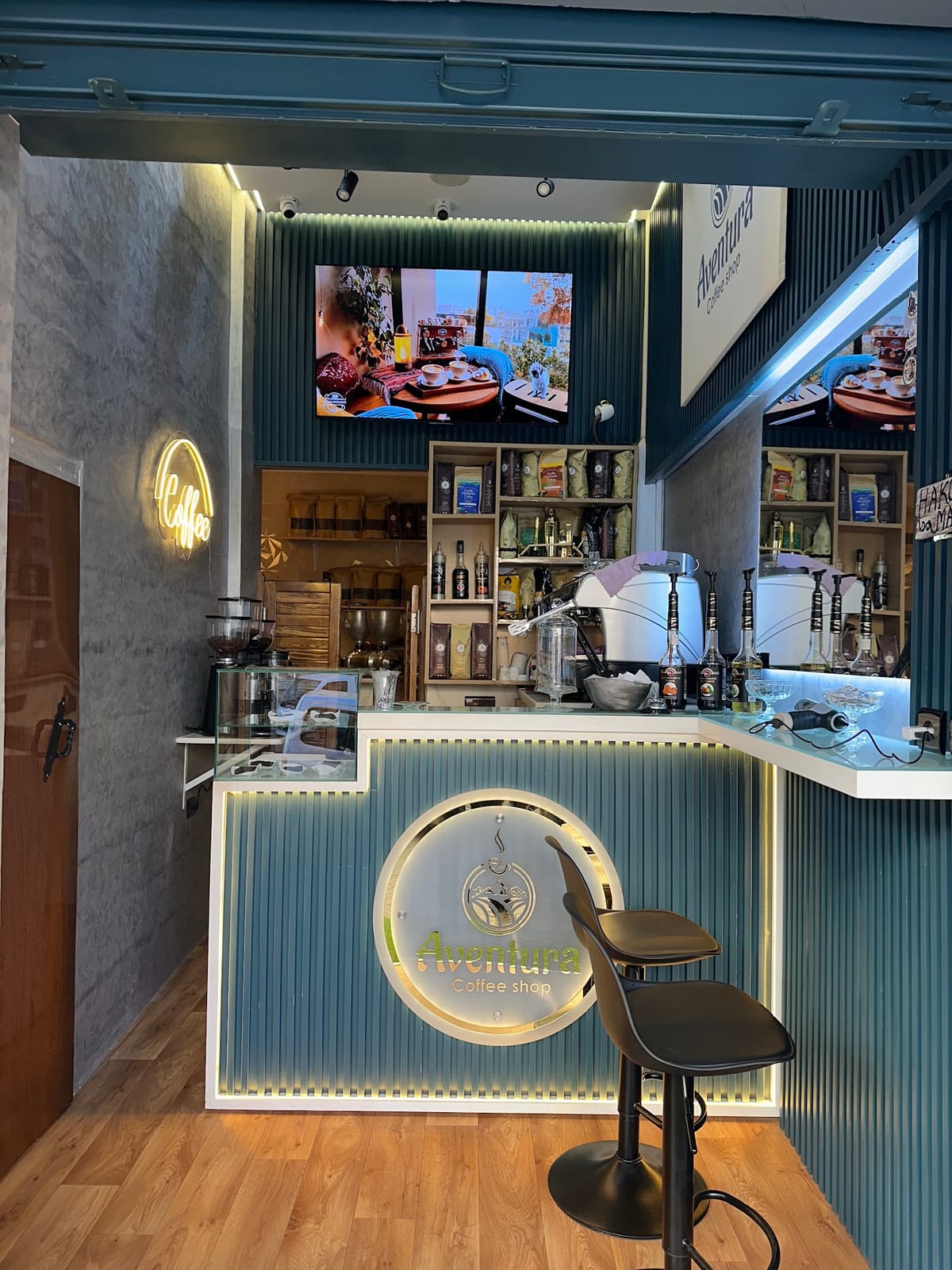 Aventura Coffee Shop
