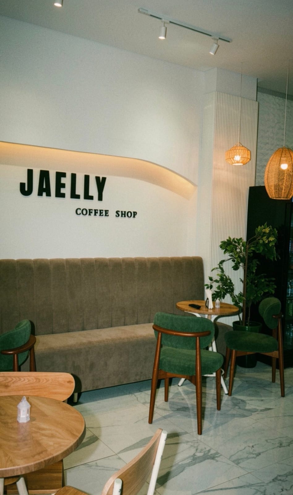 Jaelly coffee shop