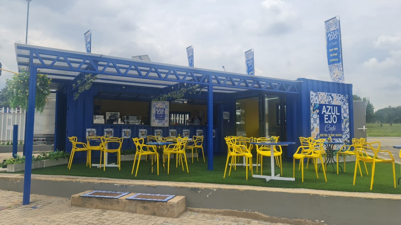 Azulejo Café
