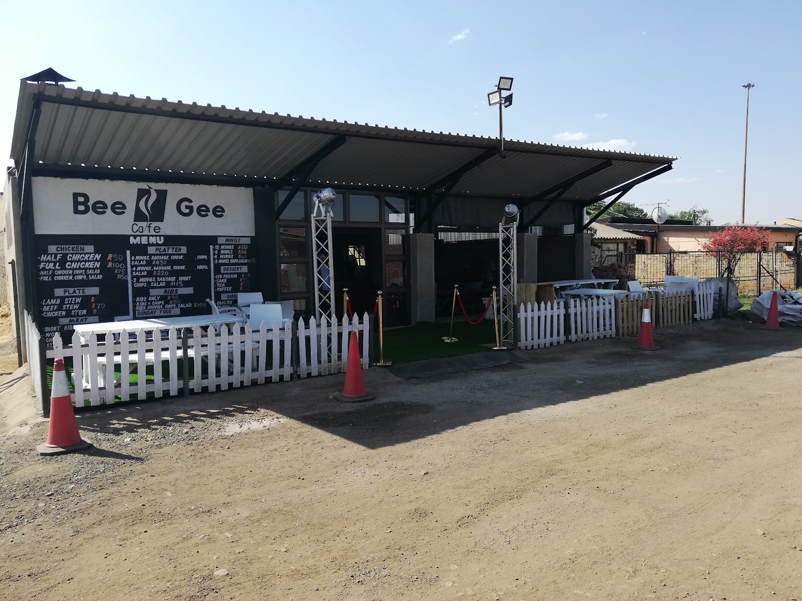 Bee Gee Cafe