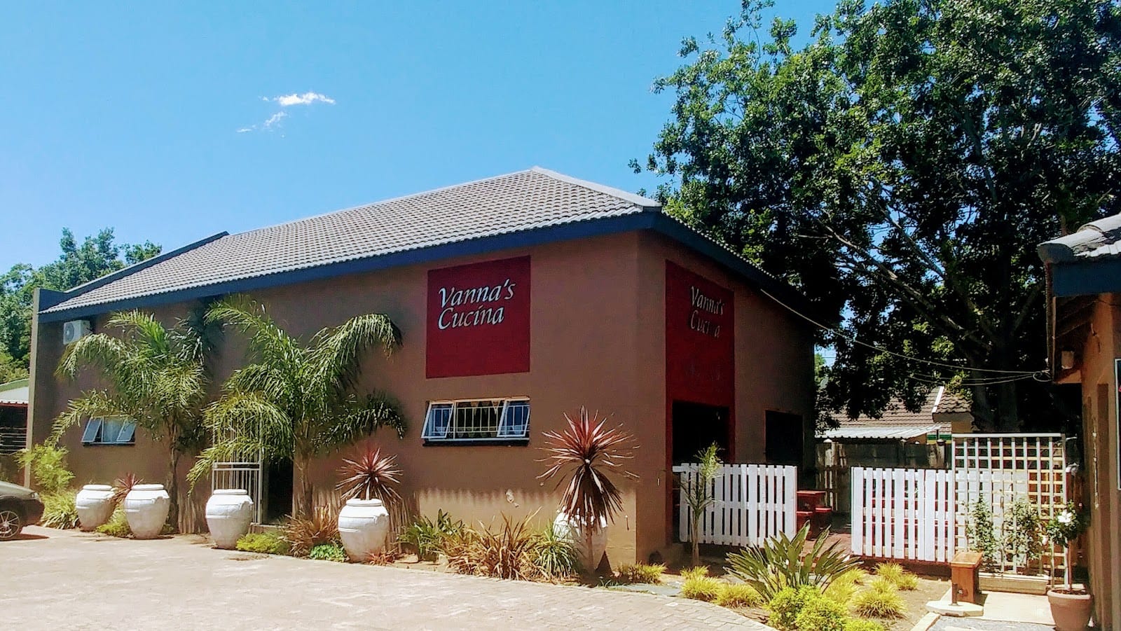 Vanna's Cucina & Coffee Shop