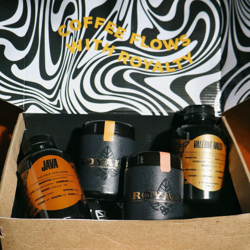 Royalty Café photo 7