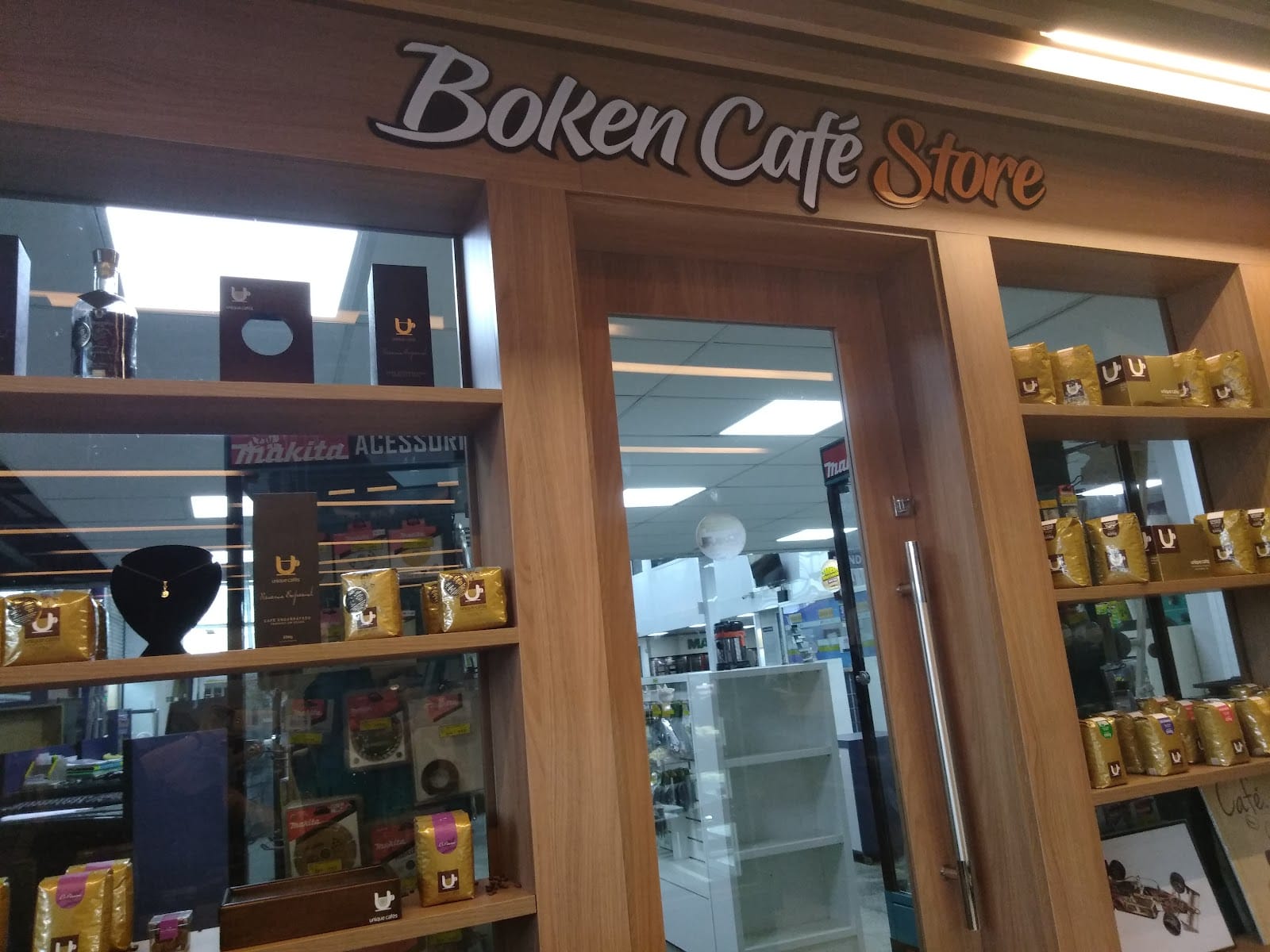 Boken Café