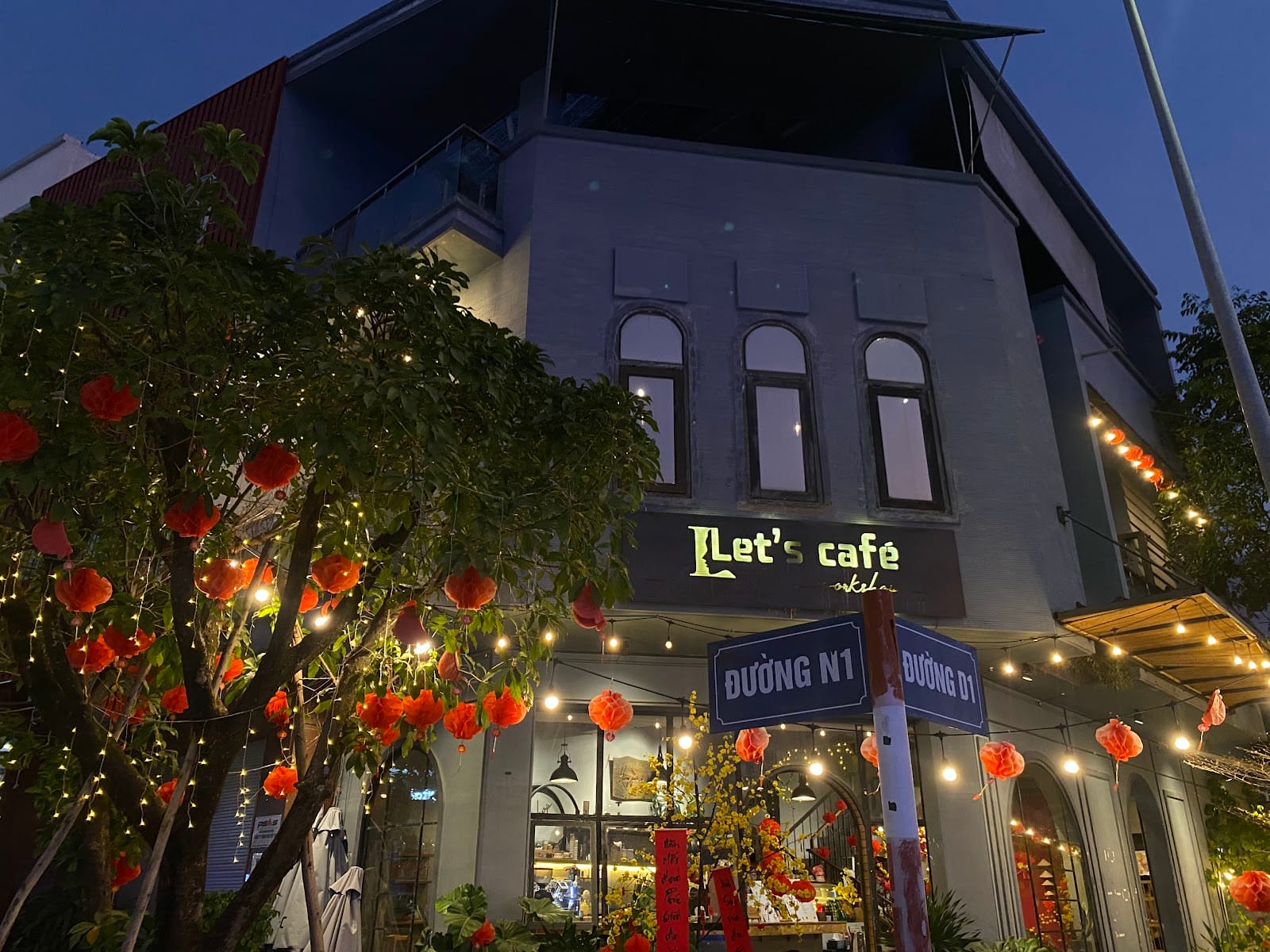 Lets Cafe - Immerse Coffee