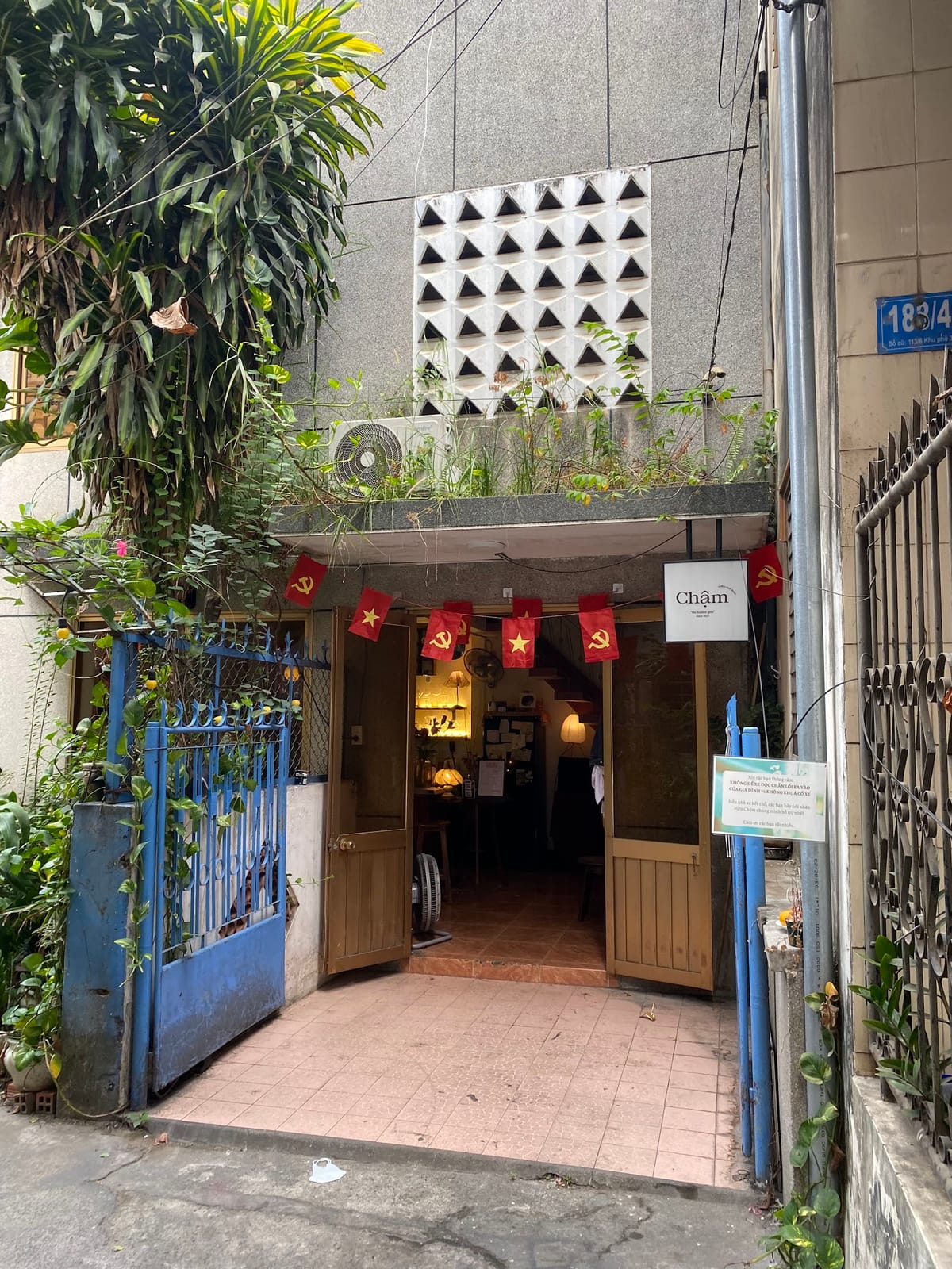 CHẬM - coffee and more