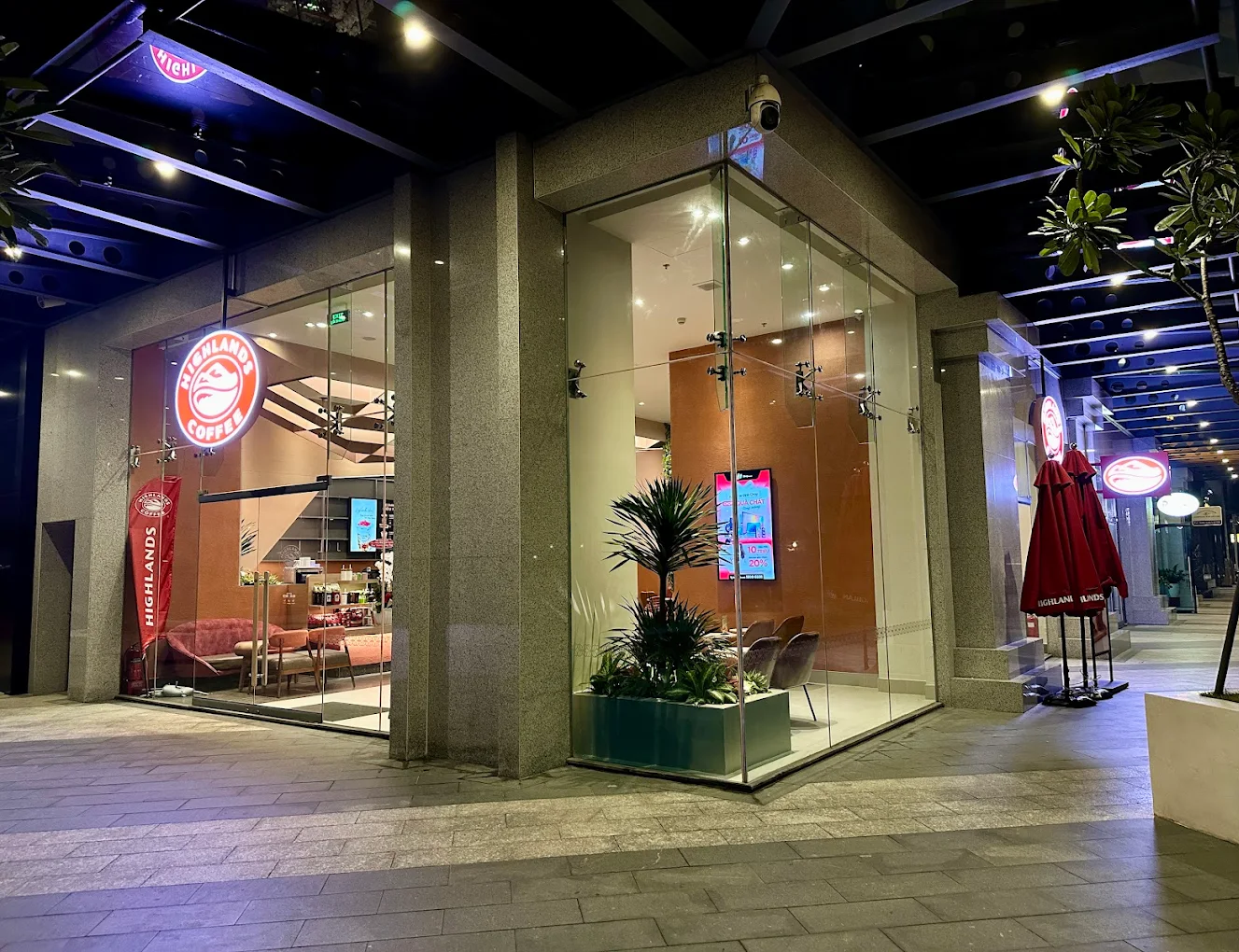 Highlands Coffee Richmond City Bình Thạnh