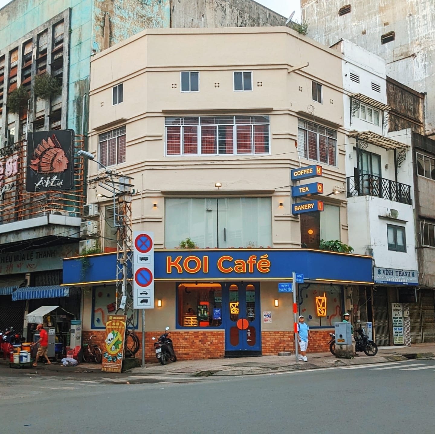 Koi Cafe
