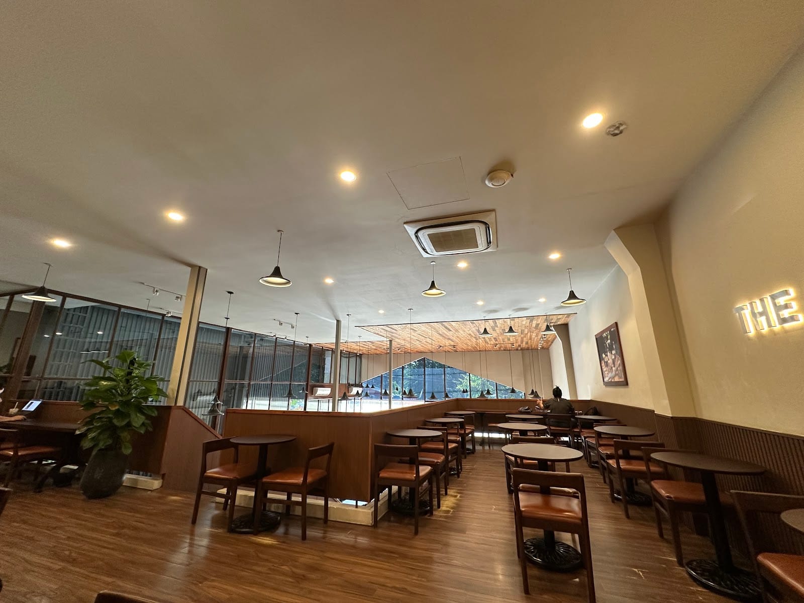 The Coffee House - Binh Phu
