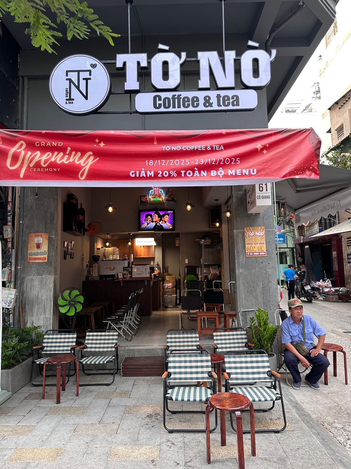Tờ Nờ Coffee & Tea