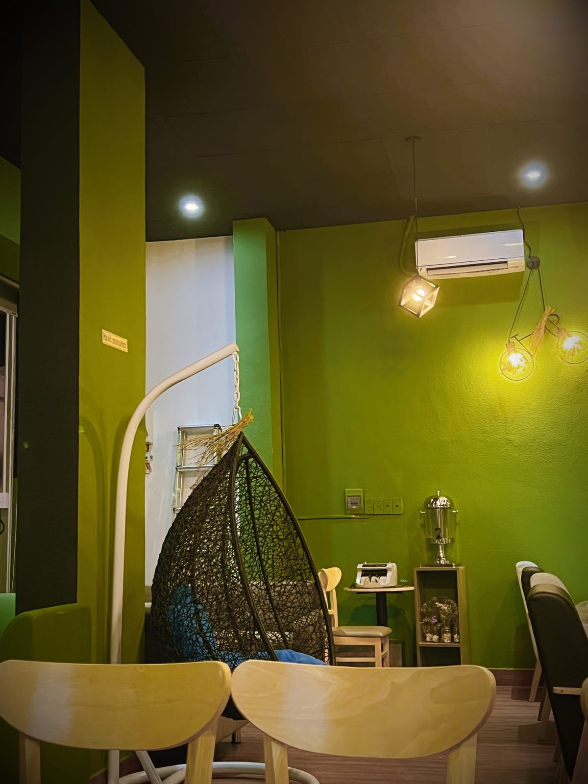 MƯỚP'S COFFEE & TEA