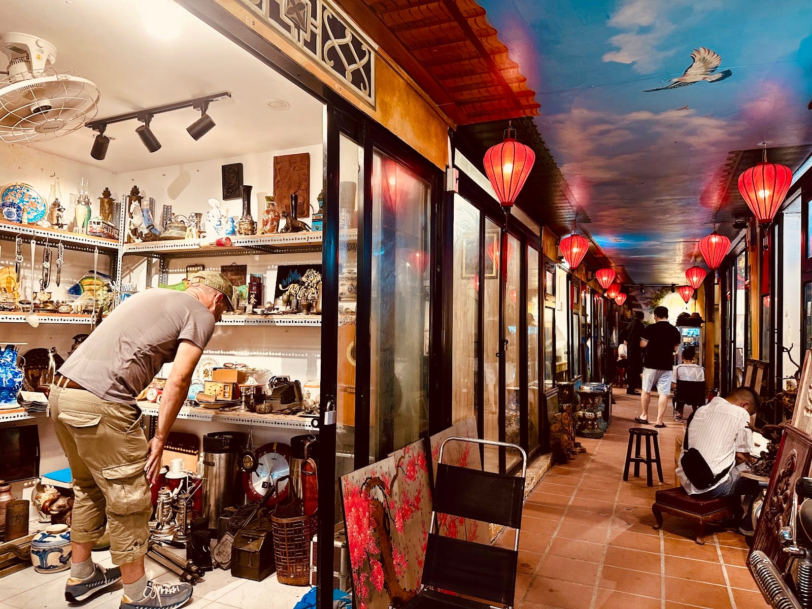 Antique Market Cafe