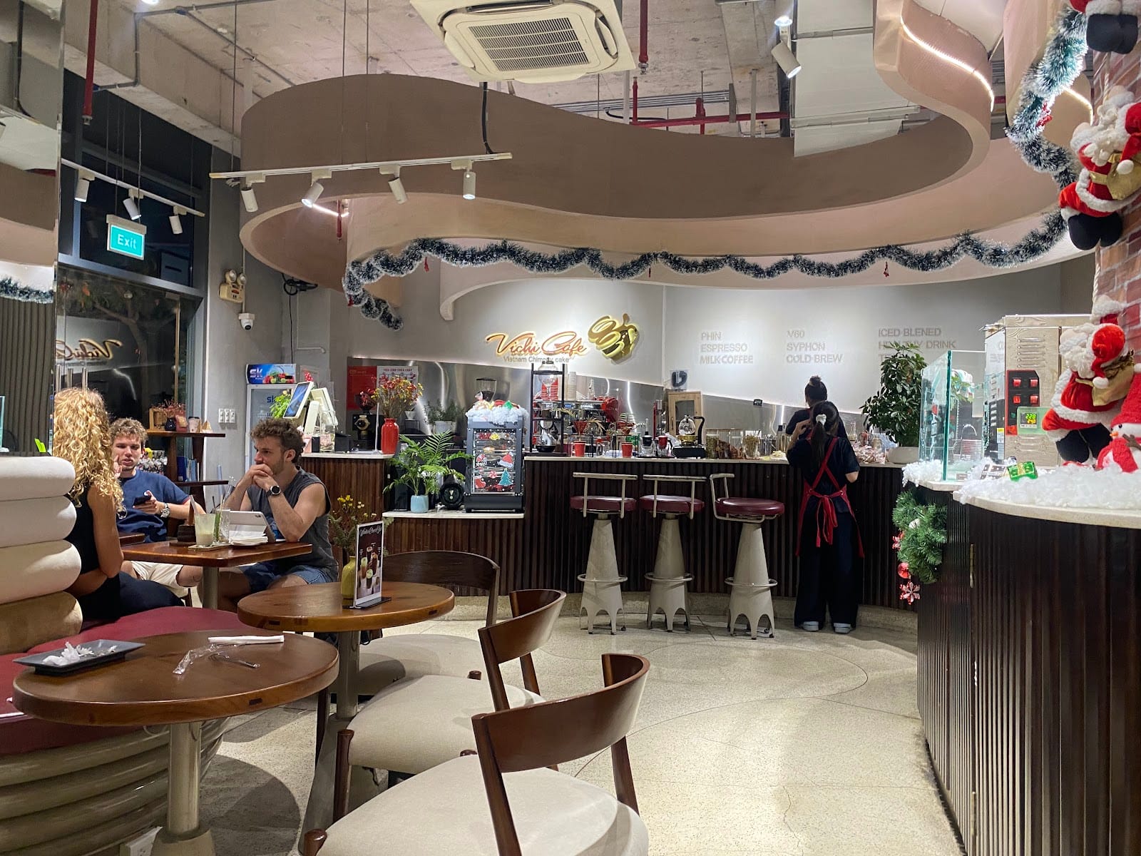 Vichi Cafe