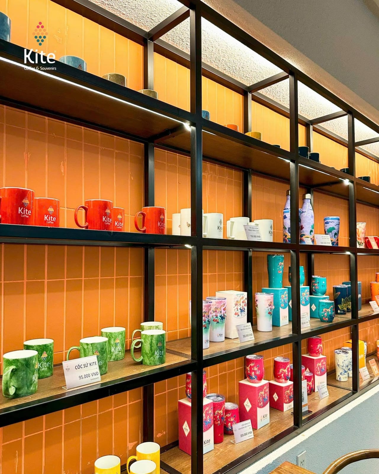 KITE COFFEE & SOUVENIRS
