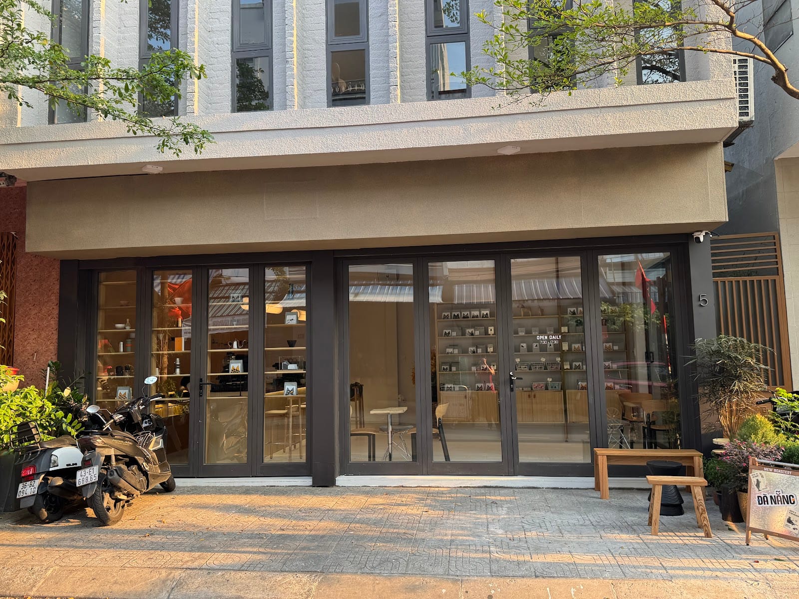 Mew Roastery - Specialty Coffee