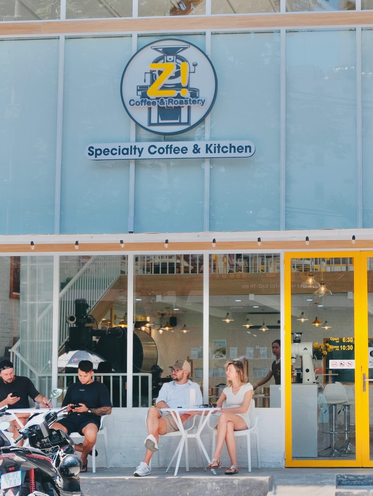 Zi Coffee & Roastery - Specialty Coffee & Brunch