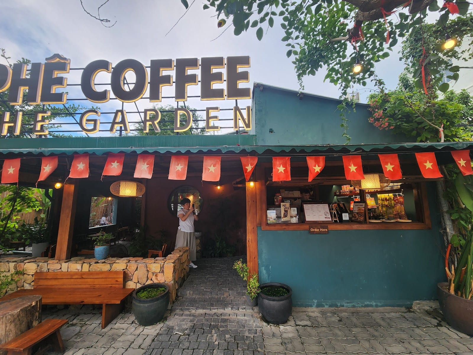 Phê Coffee - The Garden