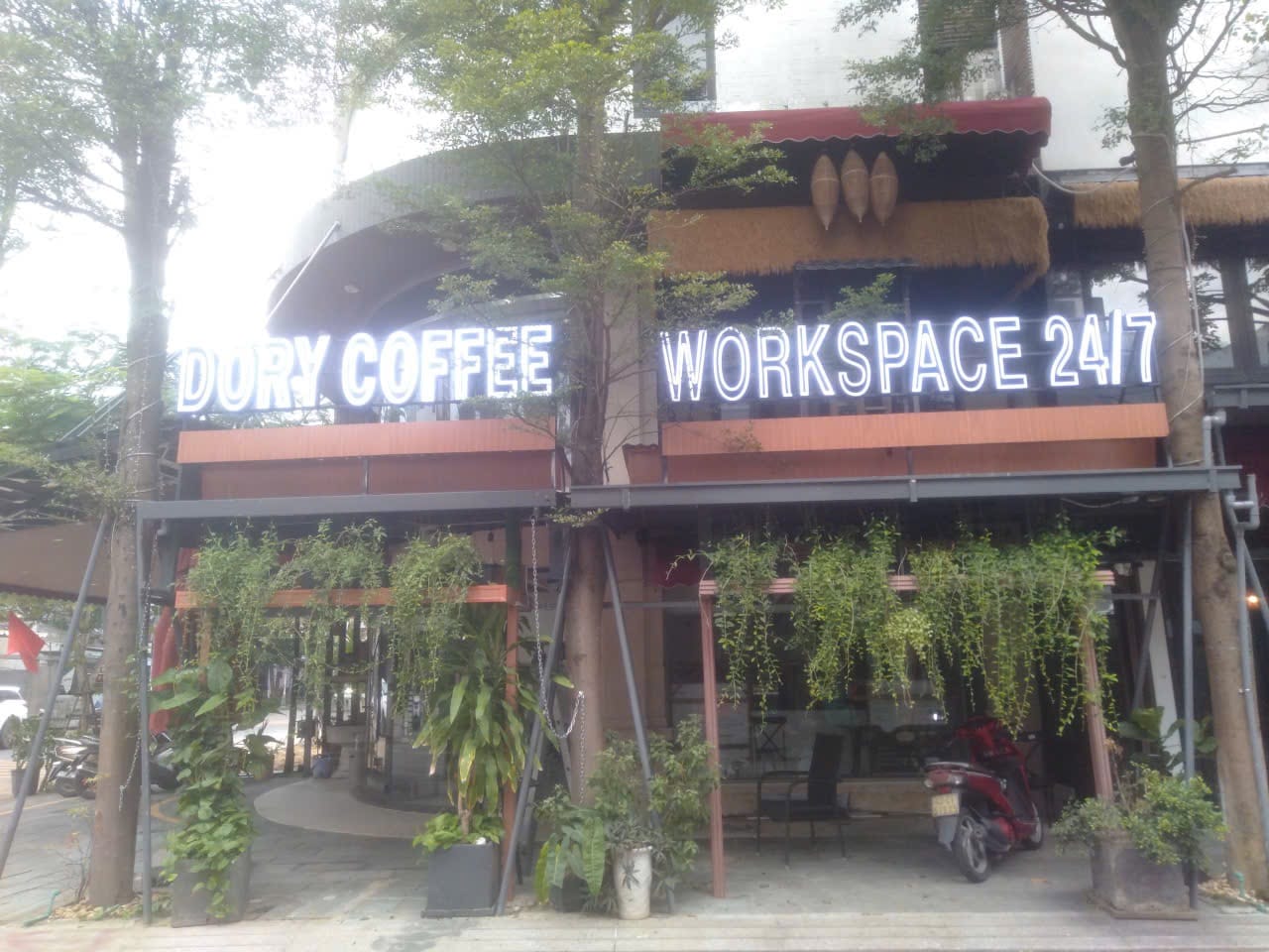 Dory coffee & workspace 24/7
