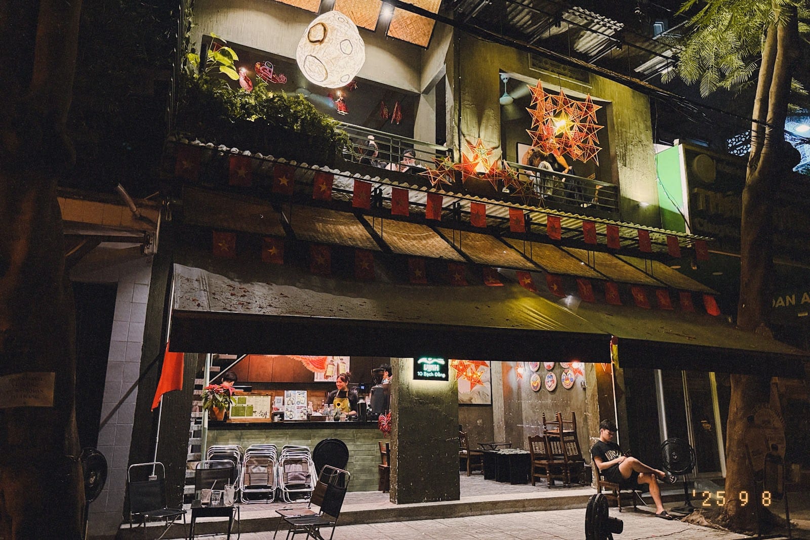 Vịnh Cafe