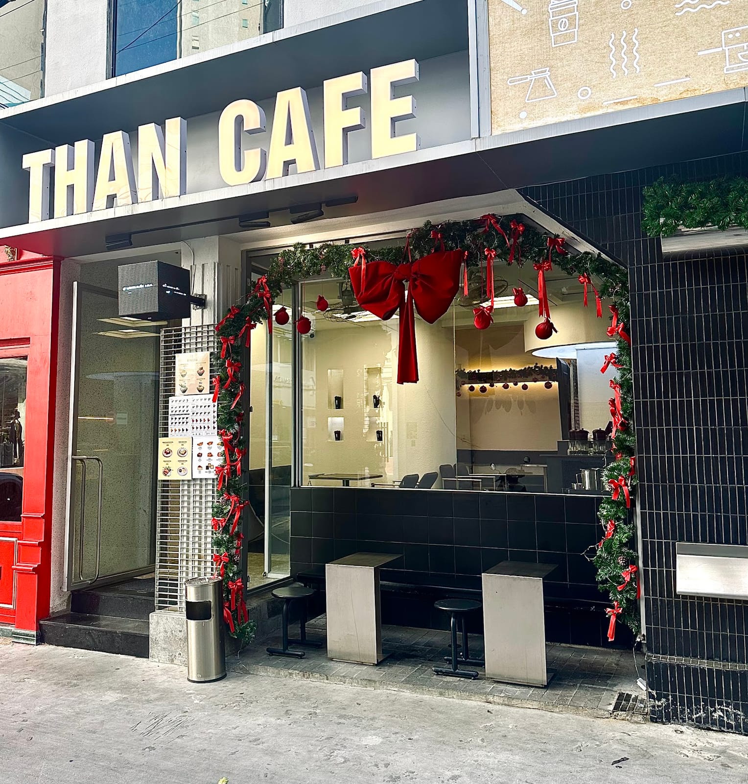 THAN Cafe